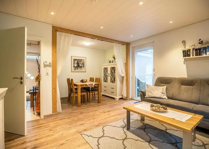 Schwalbennest Feriehus Berumbur